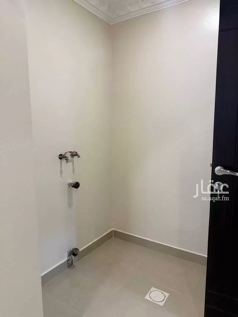 4 bedroom apartment in Hajar, Eastern Province 16