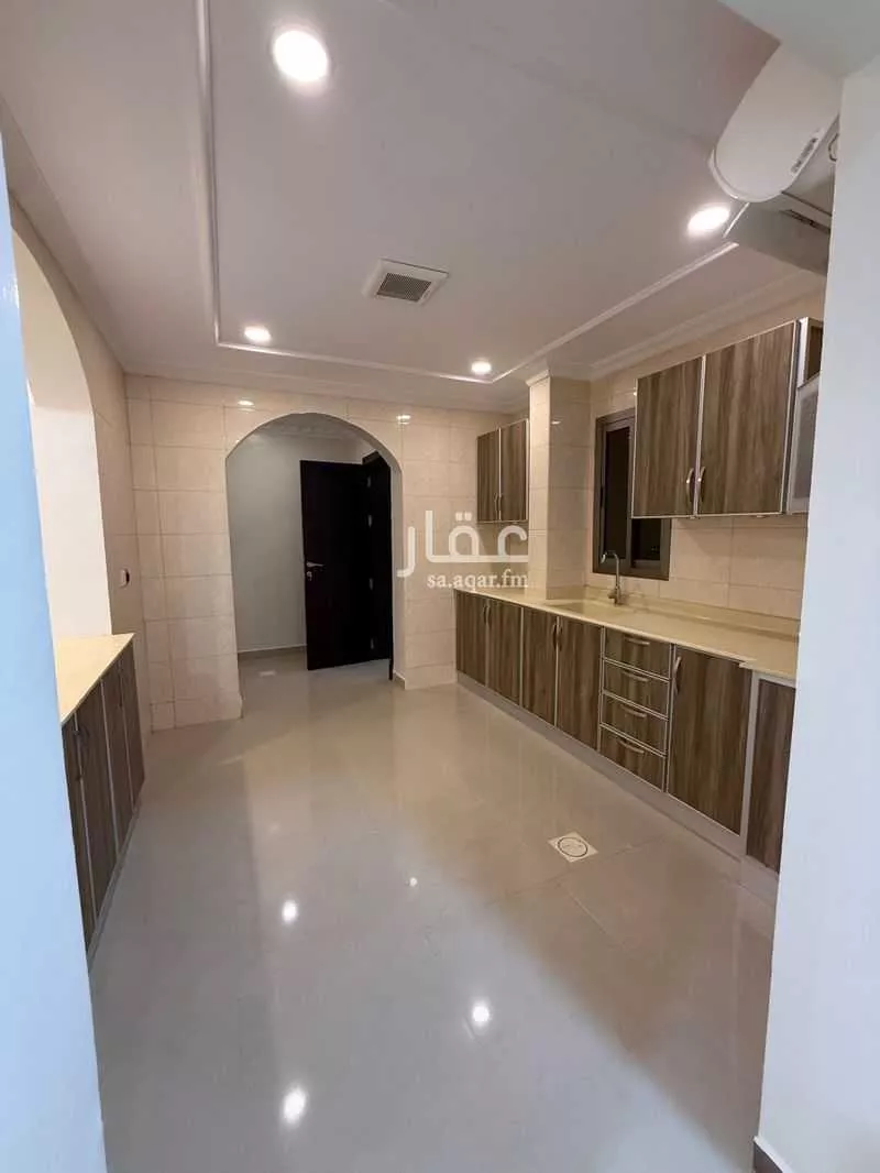 4 bedroom apartment in Hajar, Eastern Province 8
