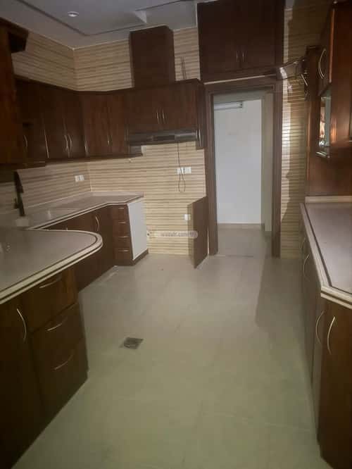 3 bedroom floor in Al Rabie 6