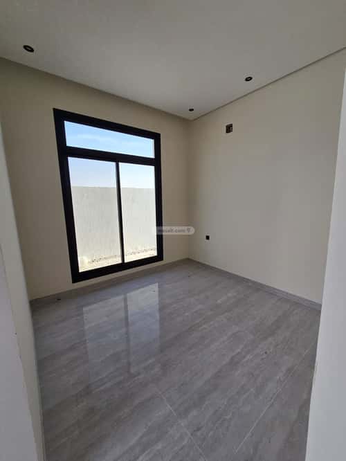 5 bedroom villa in Al Maizilah 1