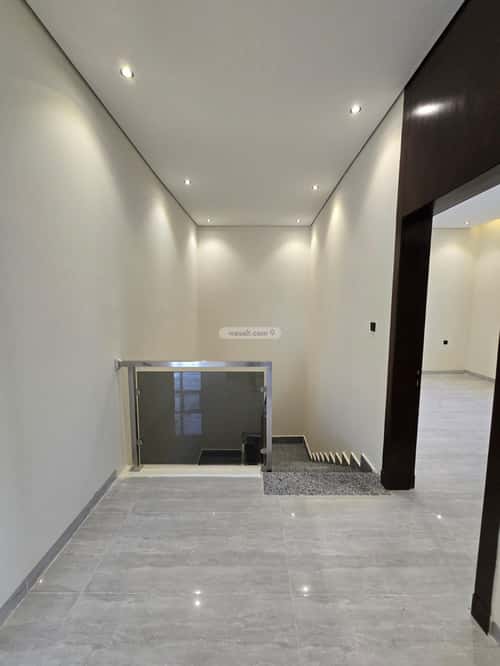 5 bedroom villa in Al Maizilah 3