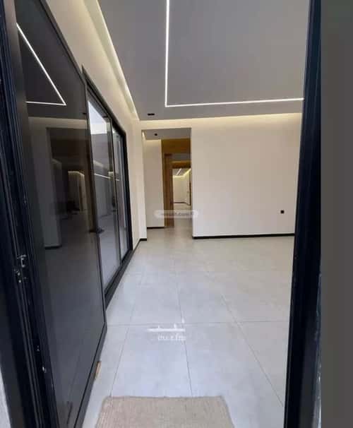 5 bedroom villa in Al Janadriyah 5