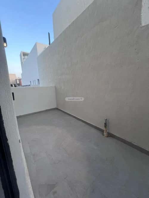 شقة 3 غرف في الرمال 2