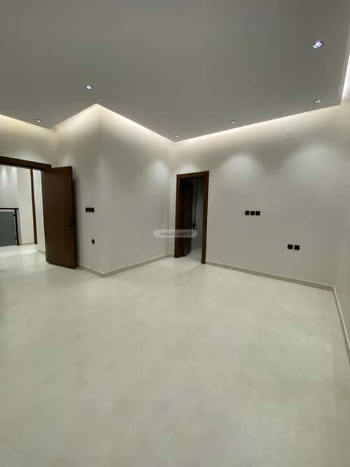 6 bedroom villa in Al Janadriyah 13