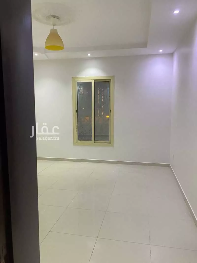 شقة 4 غرف في الريان 10