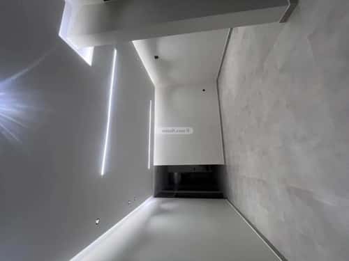 4 bedroom floor in Al Janadriyah 4