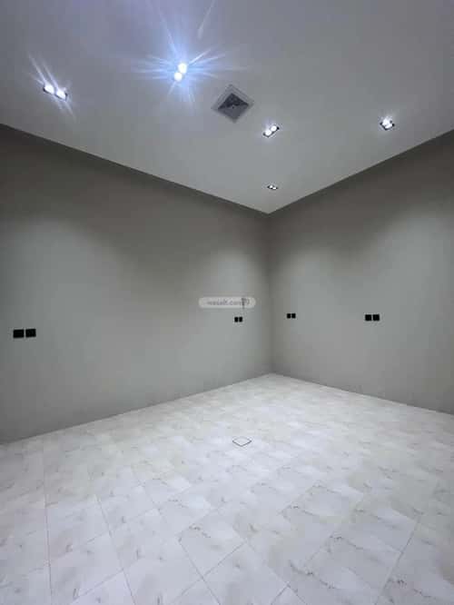 4 bedroom floor in Al Janadriyah 2