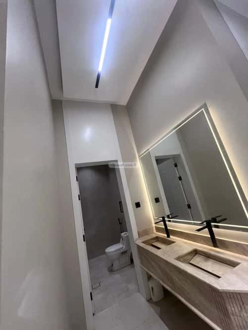 4 bedroom floor in Al Janadriyah 5