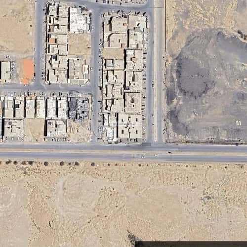 4 bedroom apartment in Dhahrat Laban 4