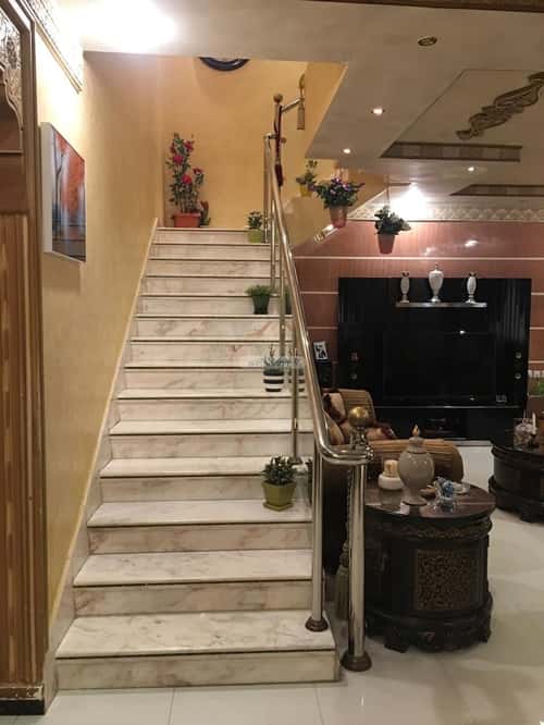 5 bedroom villa in Ishbiliyah 4