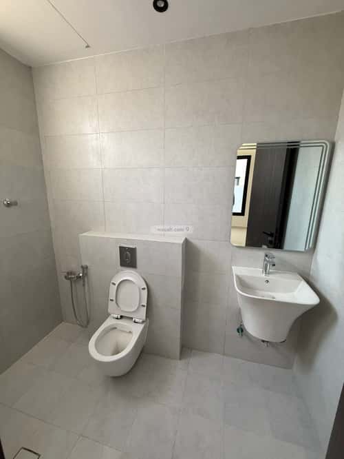 5 bedroom apartment in Al Janadriyah 3