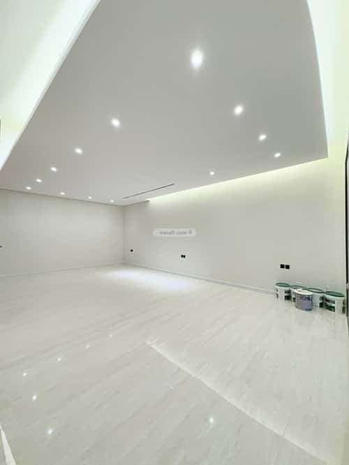 6 bedroom villa in Al Mahdiyyah 2