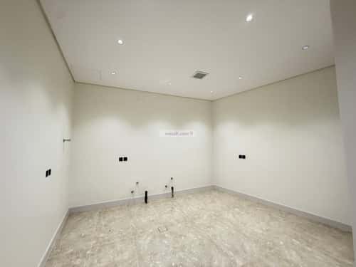 5 bedroom villa in Al Mahdiyyah 4