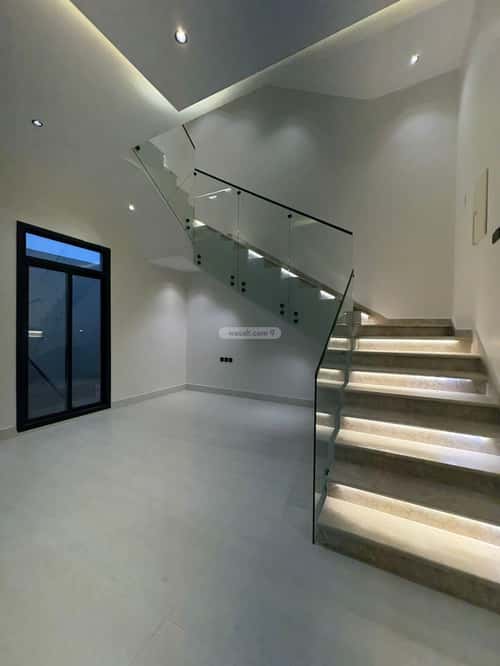 5 bedroom villa in Al Mahdiyyah 1