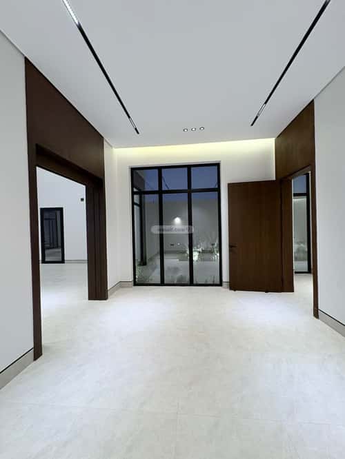 5 bedroom villa in Al Mahdiyyah 11