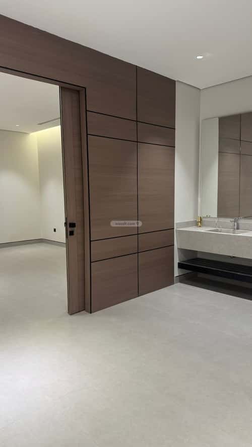 5 bedroom villa in Al Mahdiyyah 1