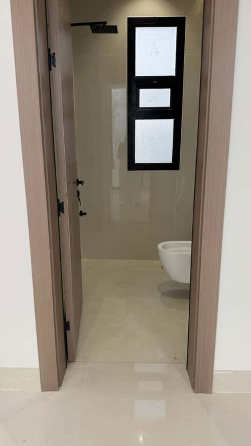 6 bedroom villa in Al Mahdiyyah 3