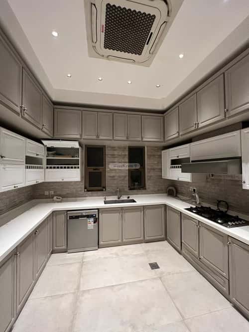 4 bedroom villa in Al Mahdiyyah 17