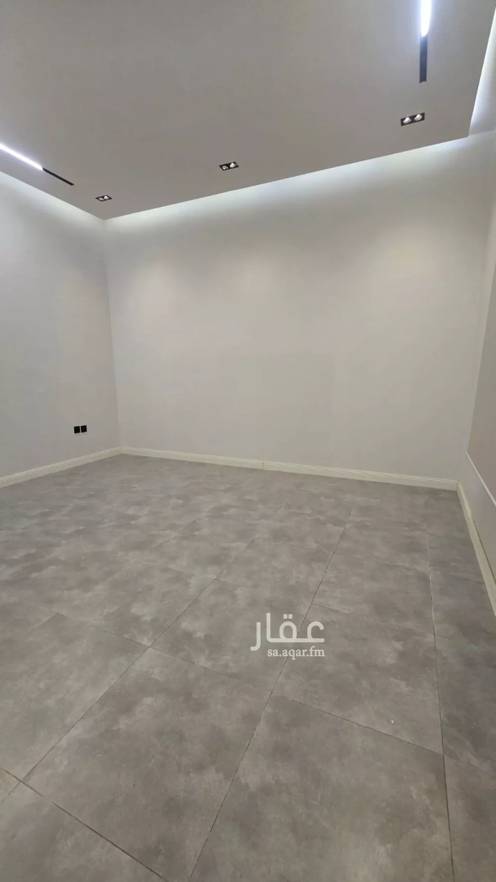 3 bedroom floor in Al Aridh 16