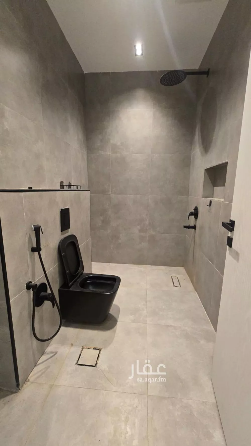 3 bedroom floor in Al Aridh 2