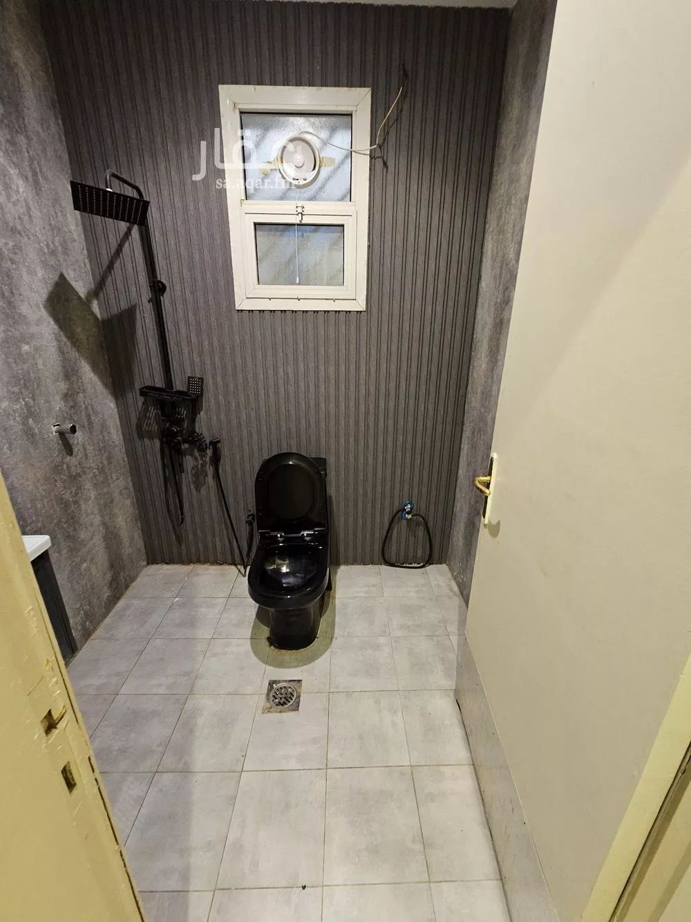 1 bedroom apartment in Al Falah 2