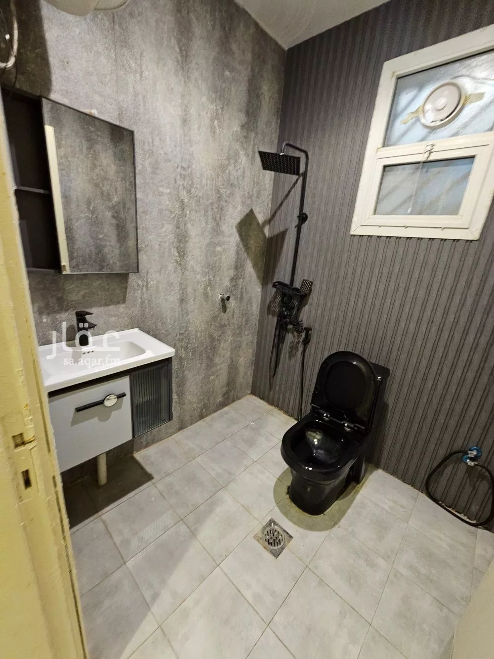 1 bedroom apartment in Al Falah 11