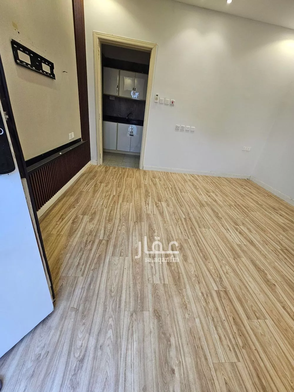 1 bedroom apartment in Al Falah 3