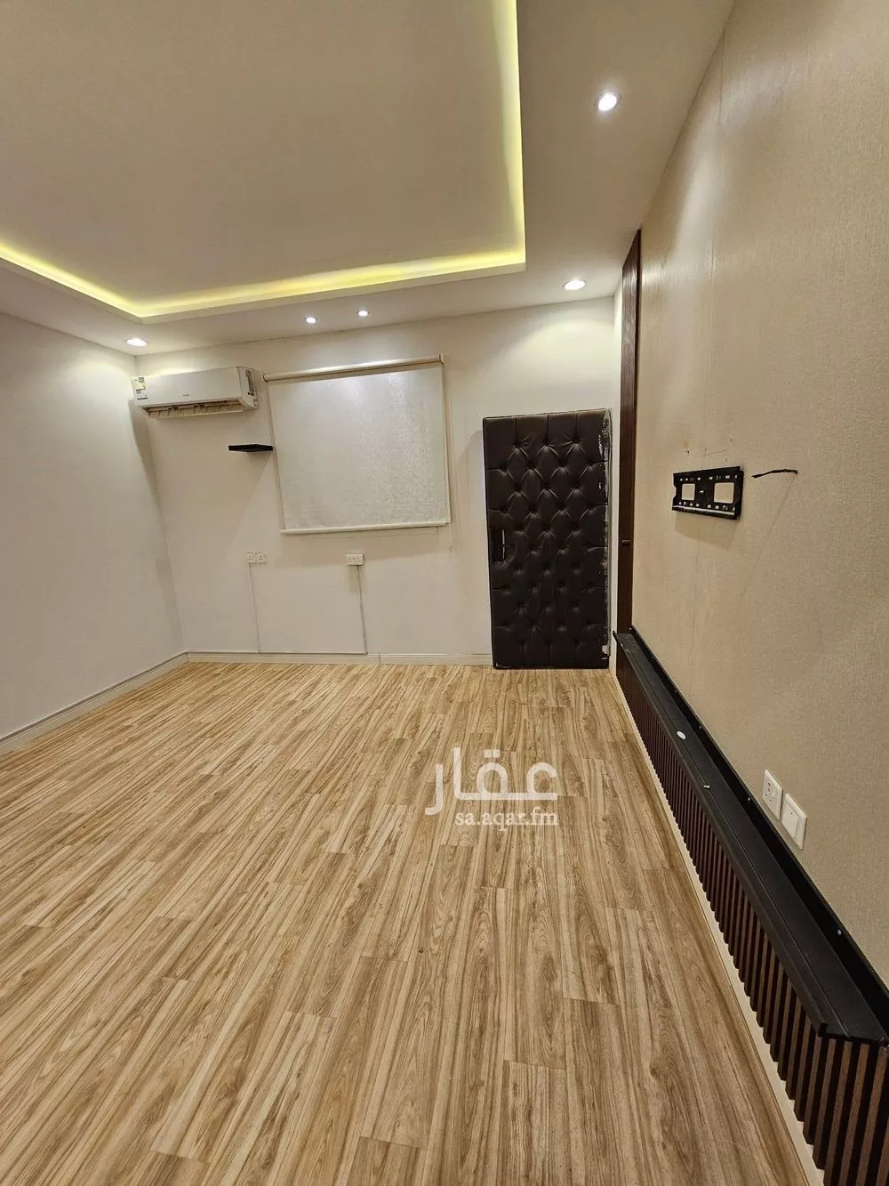 1 bedroom apartment in Al Falah 4