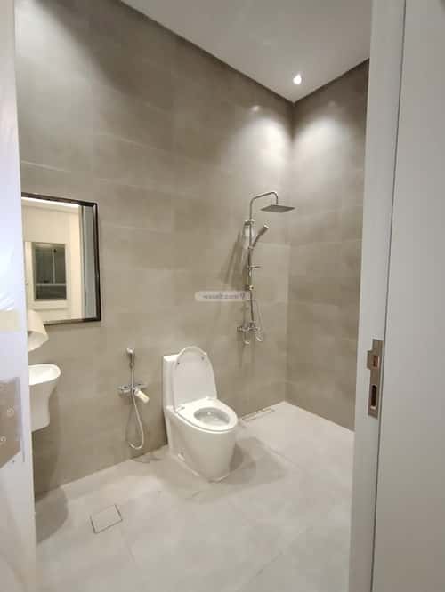 4 bedroom apartment in Al Yarmouk 7