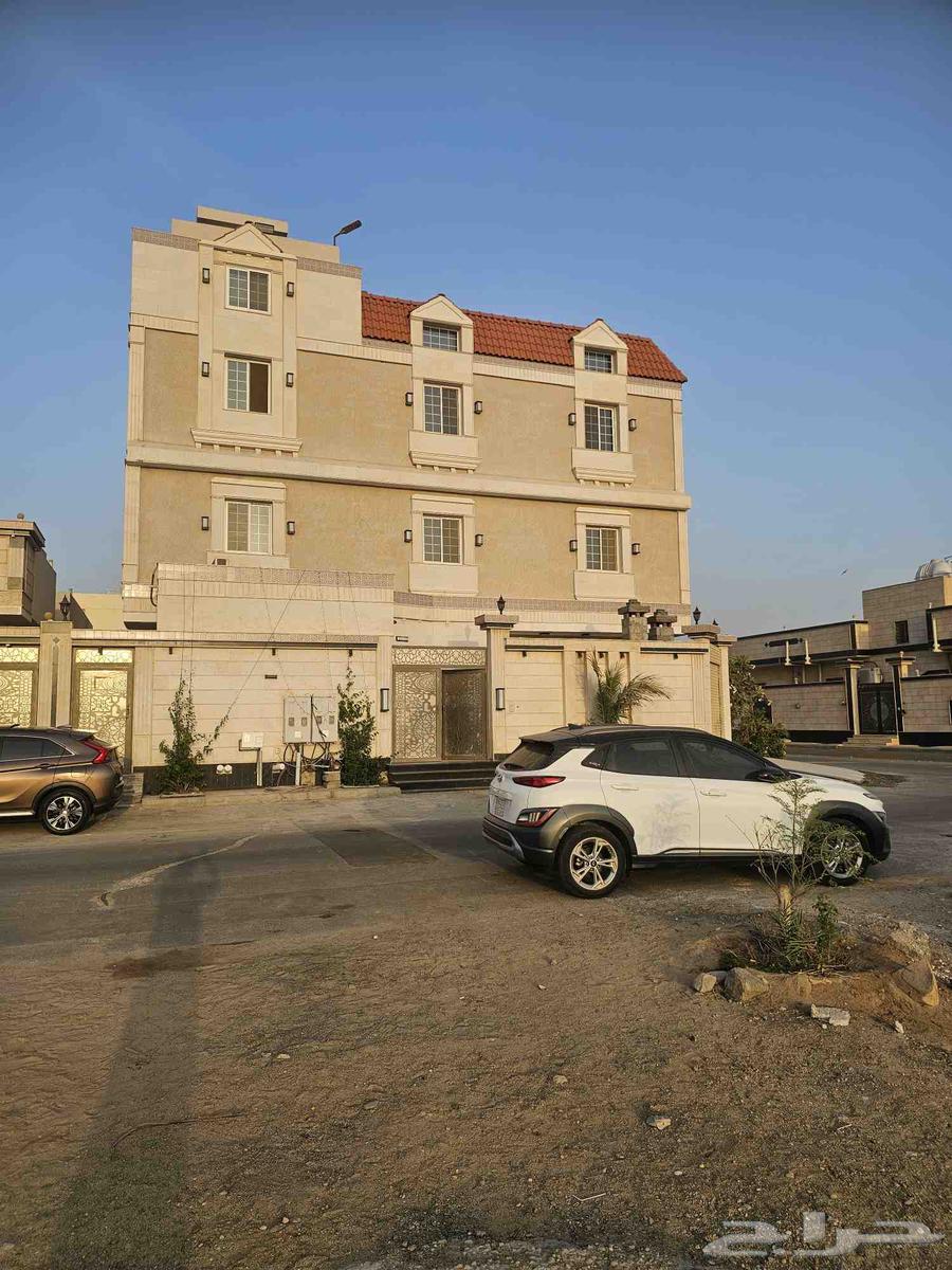 apartment in Al Quraynah 1