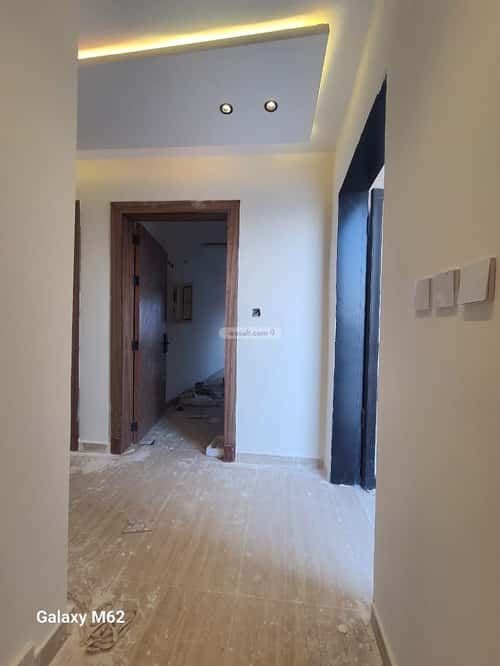 3 bedroom apartment in Al Hazm 4
