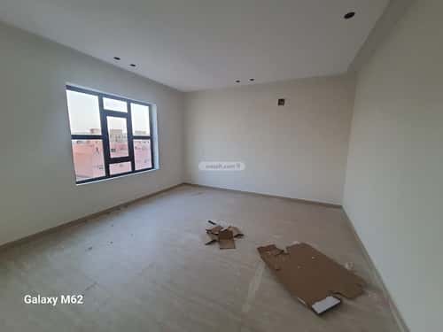 3 bedroom apartment in Al Hazm 7