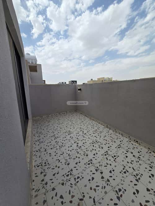 5 bedroom floor in Badr 4