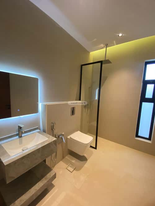 6 bedroom apartment in Tuwaiq 9