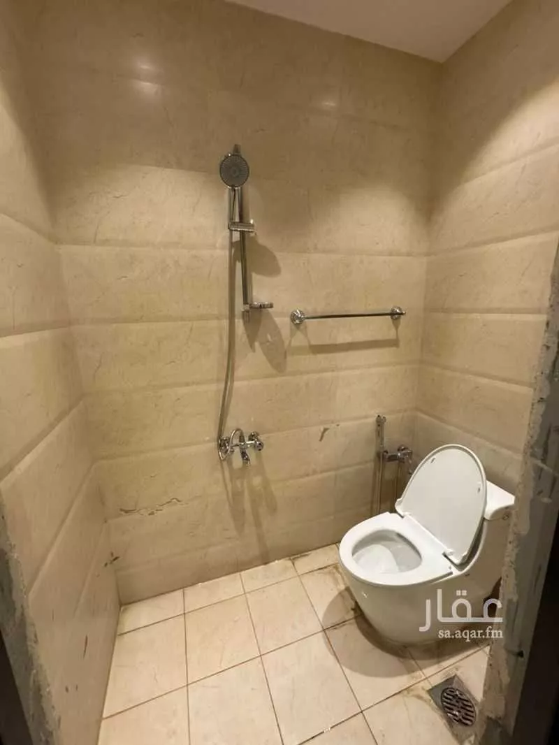 5 bedroom villa in Al Qairawan 16