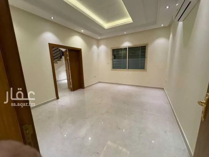 5 bedroom villa in Al Qairawan 4