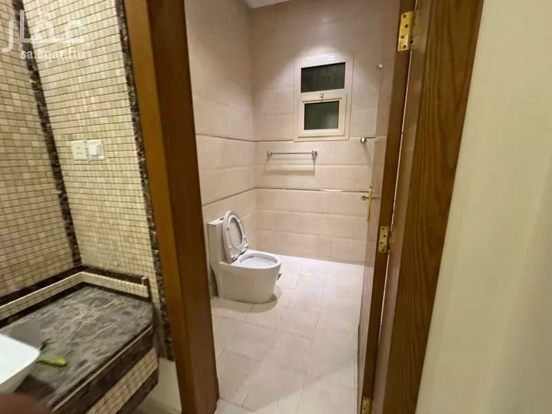 5 bedroom villa in Al Qairawan 7