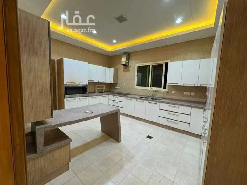 5 bedroom villa in Al Qairawan 10