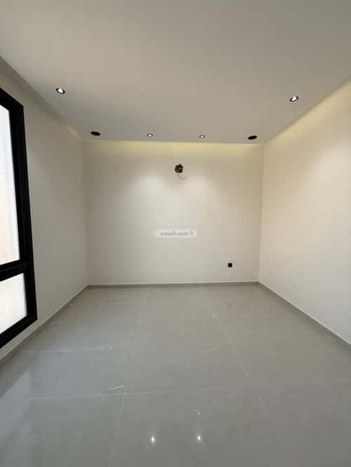 شقة 6 غرف في الجنادرية 20