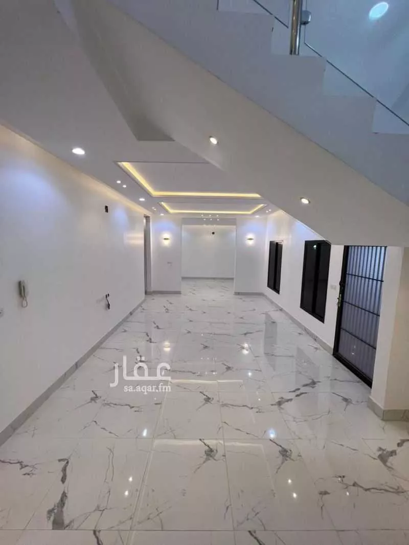 7 bedroom villa in Al Qadisiyah 3