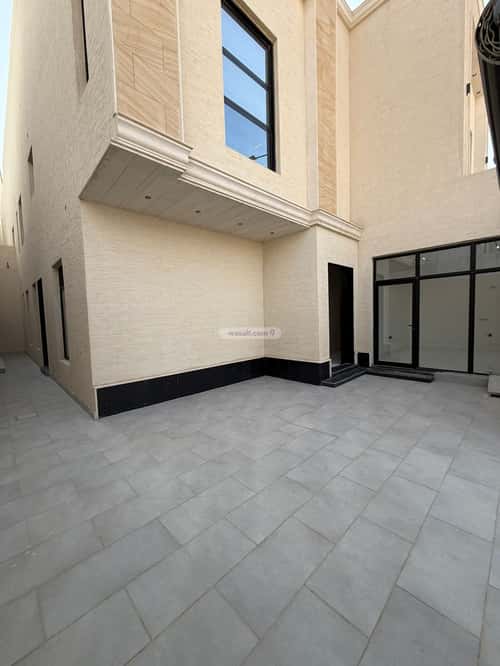5 bedroom floor in Al Janadriyah 5