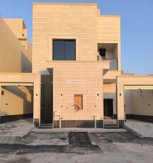 6 bedroom floor in Al Janadriyah 2
