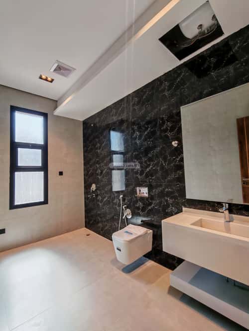 5 bedroom villa in Al Munsiyah 2