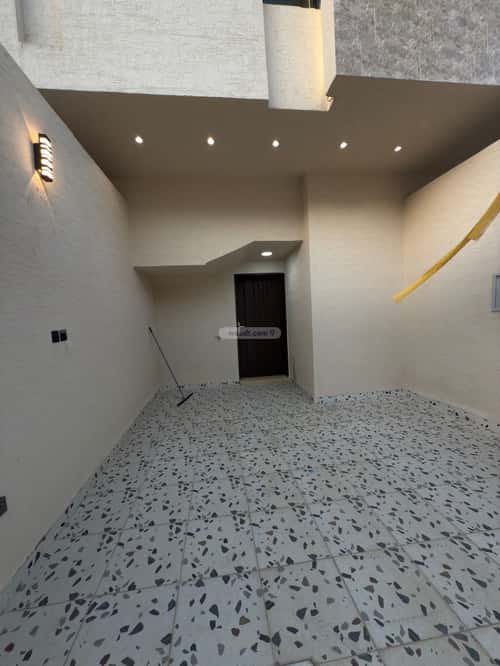5 bedroom floor in Badr 3