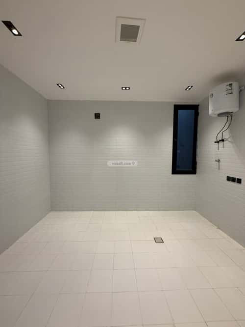 6 bedroom apartment in Al Janadriyah 1