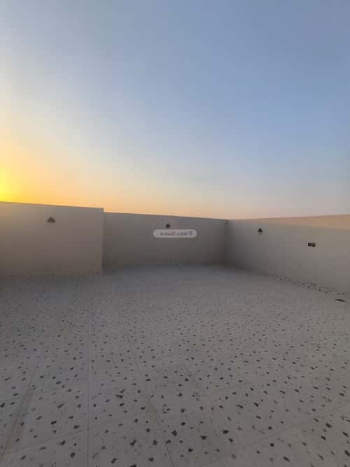 4 bedroom villa in Al Janadriyah 2
