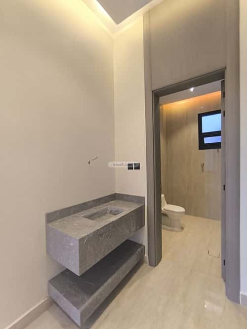 4 bedroom villa in Al Janadriyah 10
