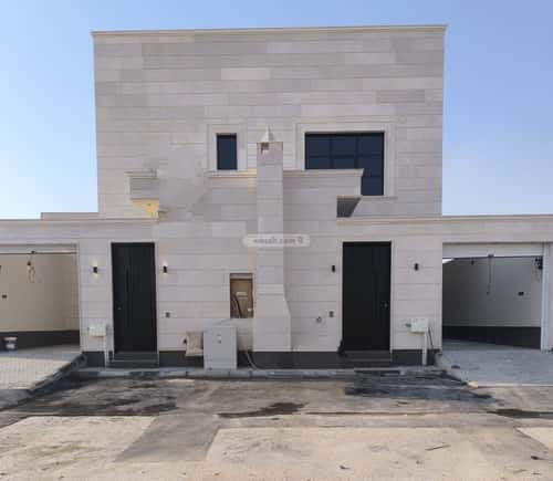 4 bedroom villa in Al Janadriyah 15
