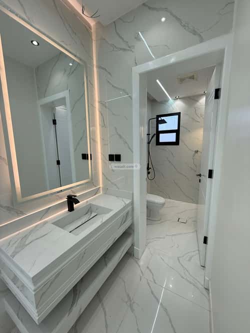 5 bedroom apartment in Al Janadriyah 3