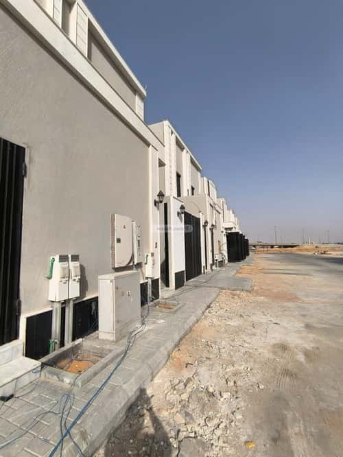 3 bedroom apartment in Al Khaleej 6